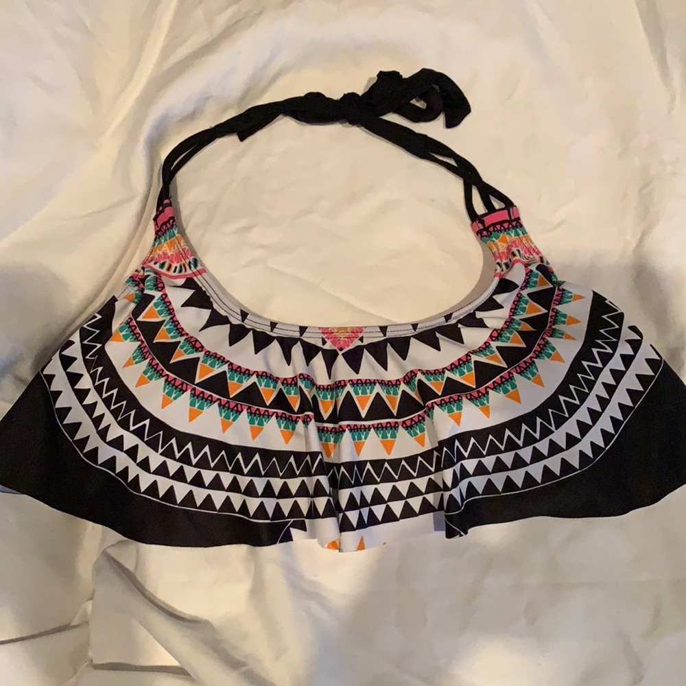 NWT. Bikini Lab top. Sz large. Black/white. Cute!
